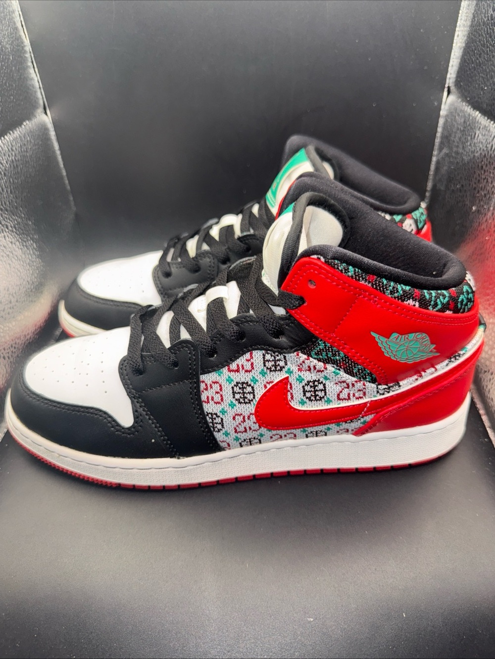Size 7 (GS) - Jordan 1 SE High Ugly Christmas Sweater, Dm1207-150, Clean, W Box - Picture 2 of 11